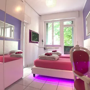 duomo-luxury-house-9-pax.it-lombardy.com/